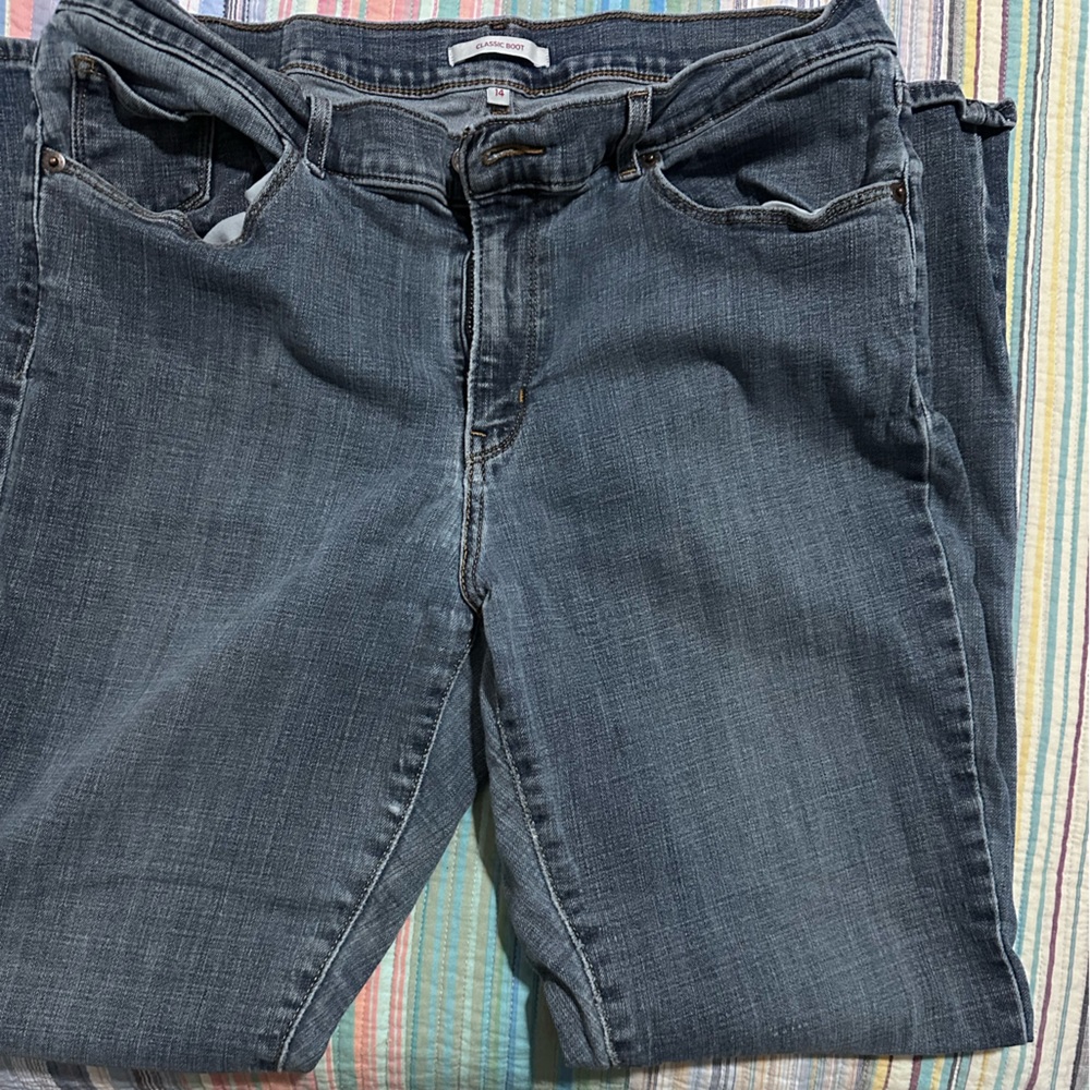 Levi’s women’s jeans